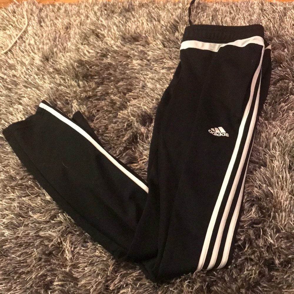 Joggers adidas pants size Medium